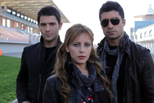 Постер сериала «Опасная любовь / млечный путь»