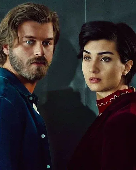 Постер сериала «Отважный и красавица»