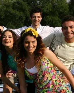 Постер сериала «Все за одного один за всех»